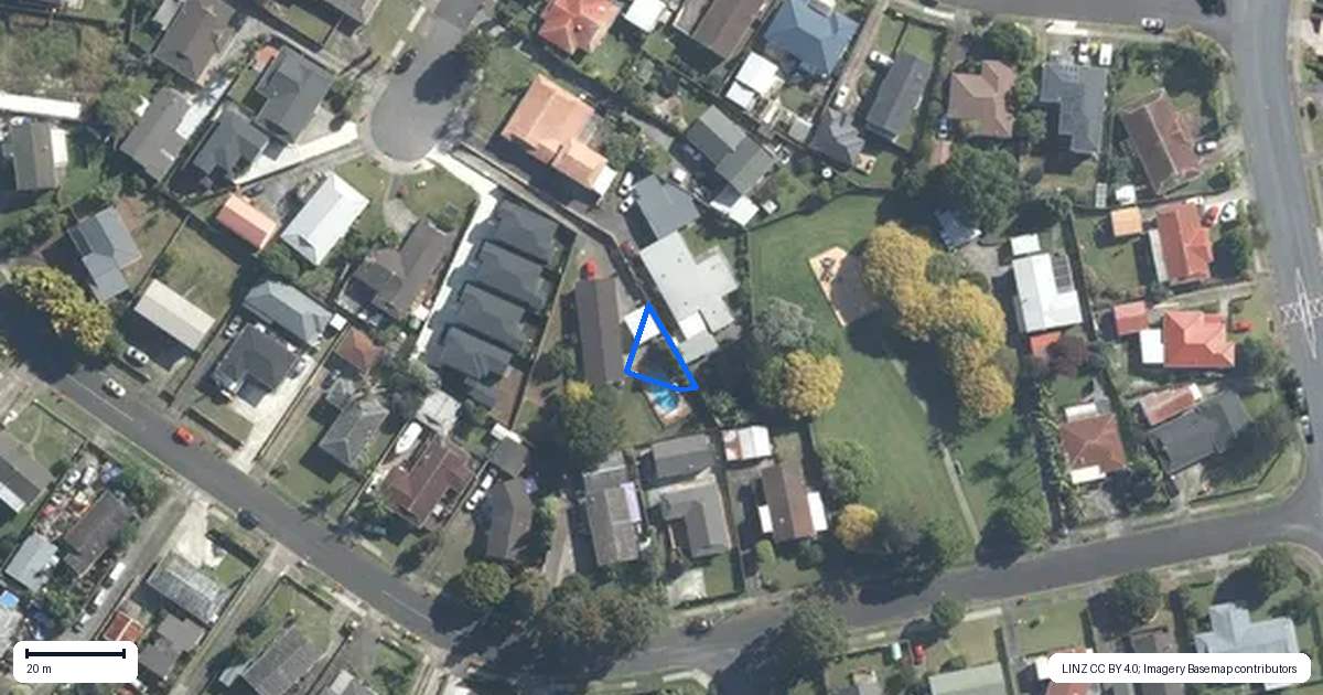 Property context map for 1/24 Tupaki Place, Pakuranga Heights, Auckland