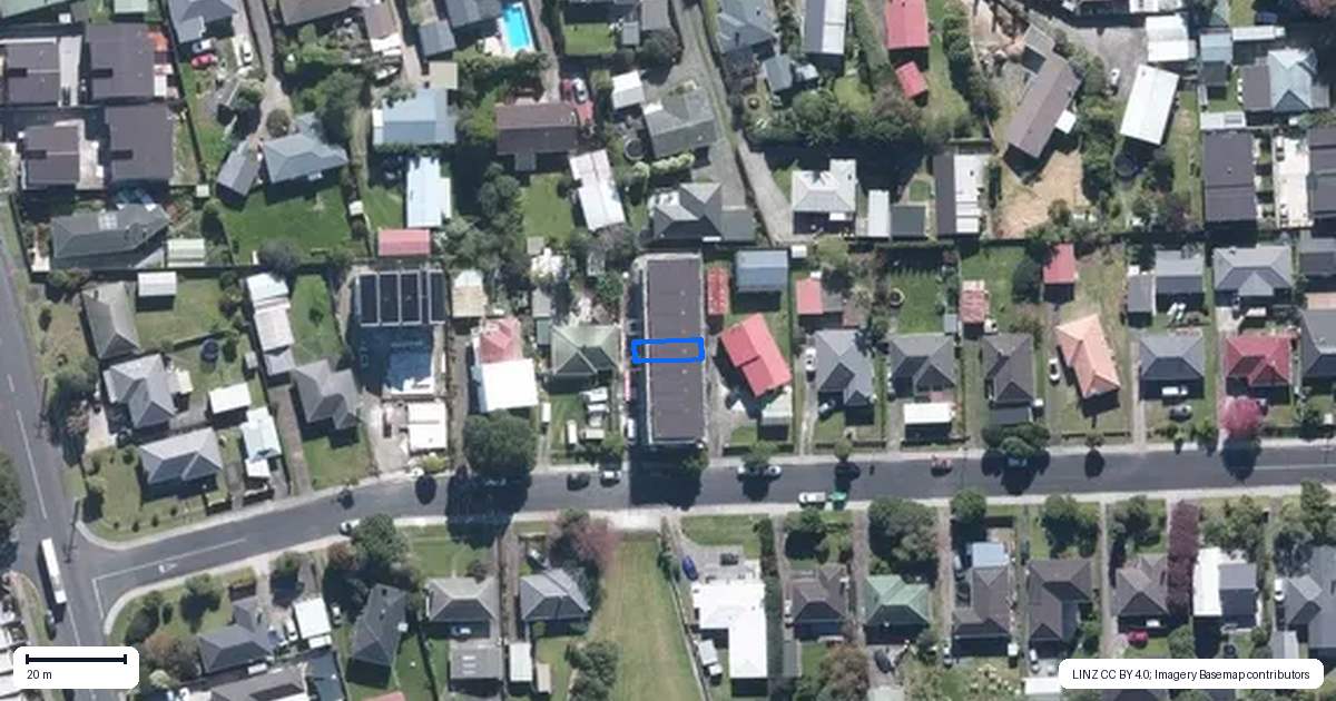 Property context map for 5/11 Hereford Street, Te Atatu Peninsula, Auckland
