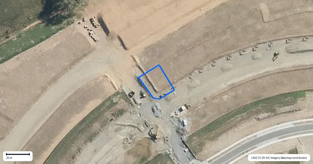 Property context map for 48 Tukutata Crescent, Wainui