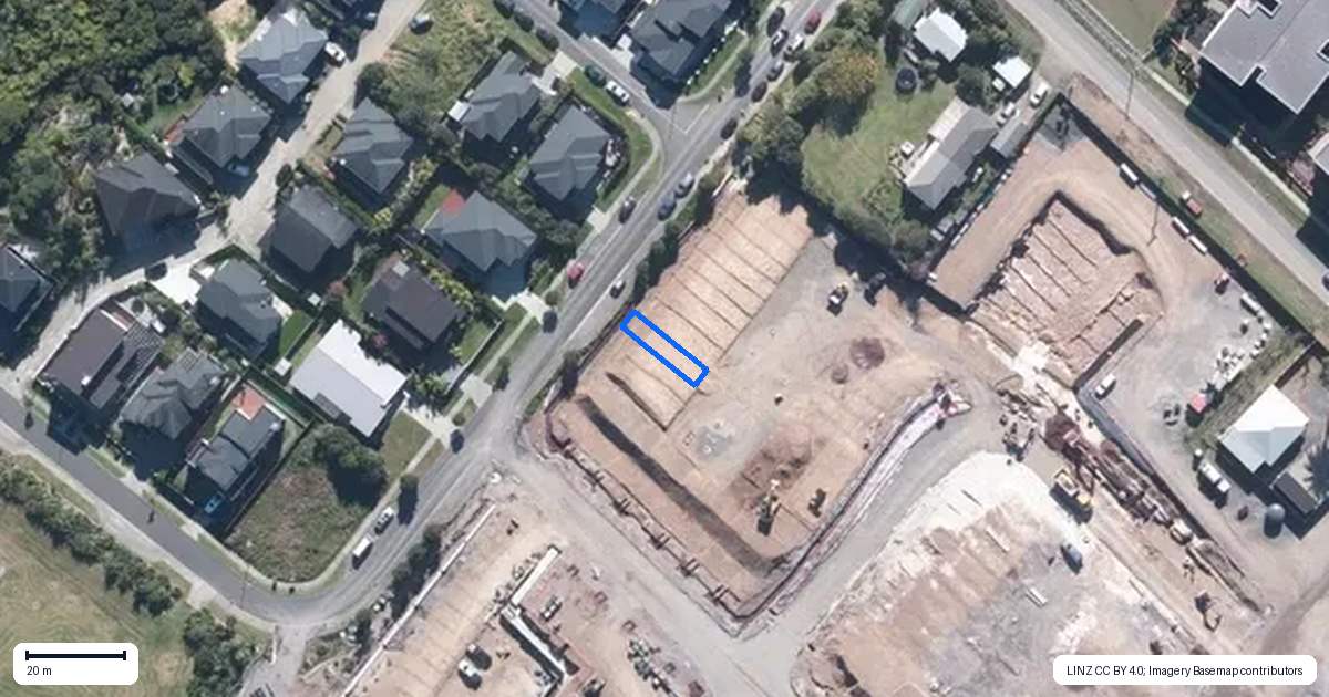Property context map for 2/6 Ngaroma House Drive, Hobsonville, Auckland