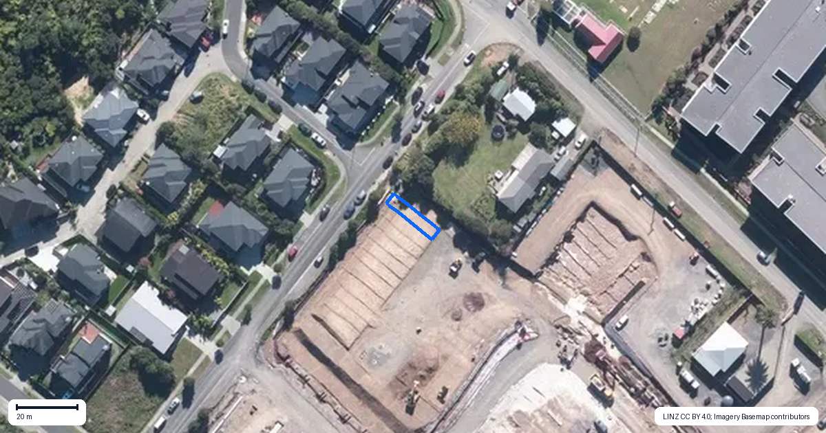 Property context map for 2/4 Ngaroma House Drive, Hobsonville, Auckland