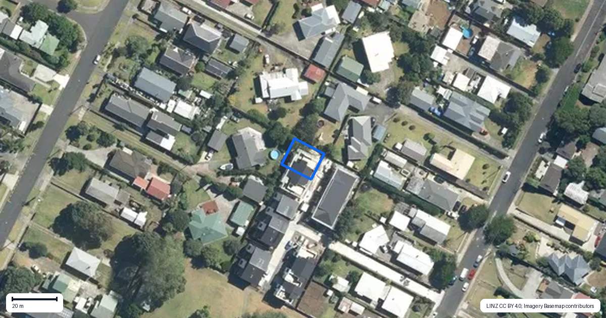 Property context map for 11 Kaaramuramu Lane, Mangere Bridge, Auckland