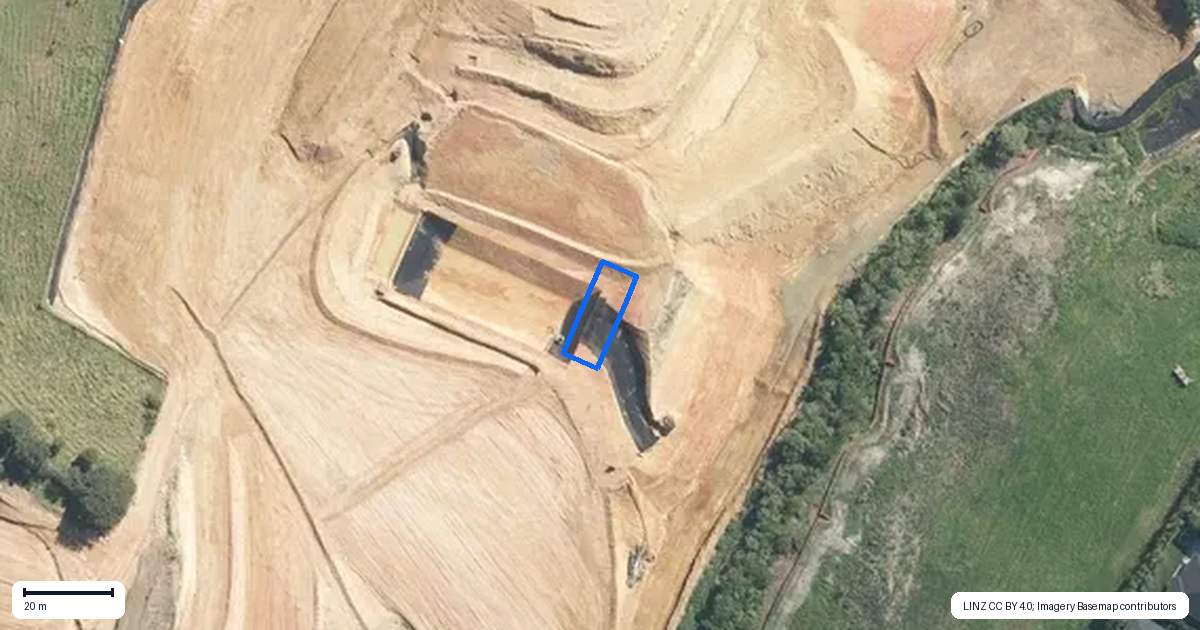 Property context map for 18 Kopu Road, Orewa