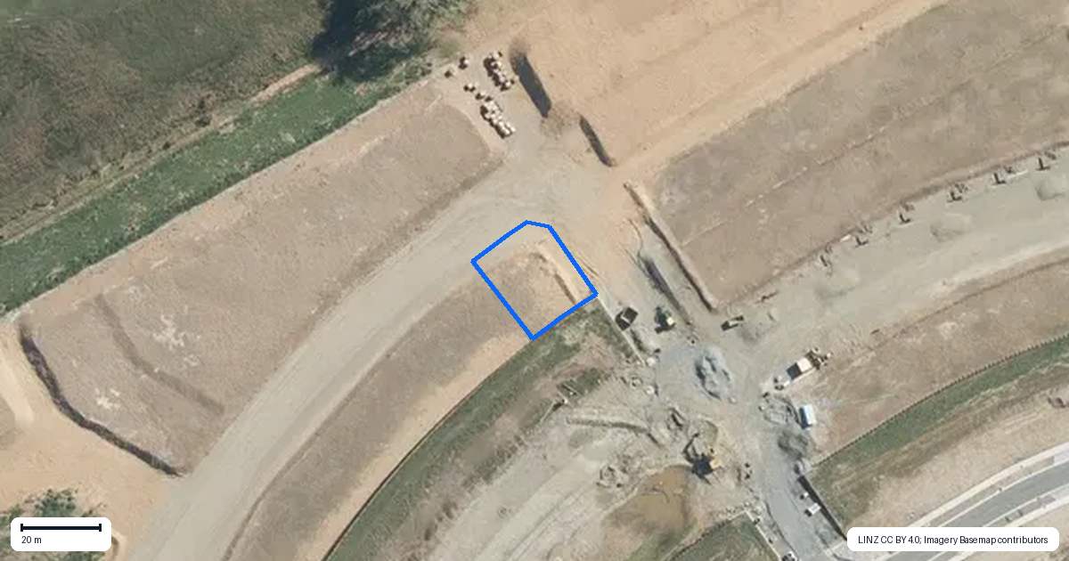 Property context map for 391 Te Taruna Drive, Wainui