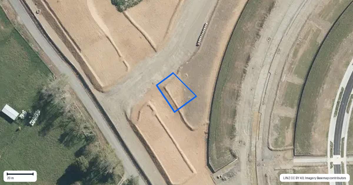 Property context map for 1 Lucent Lane, Wainui