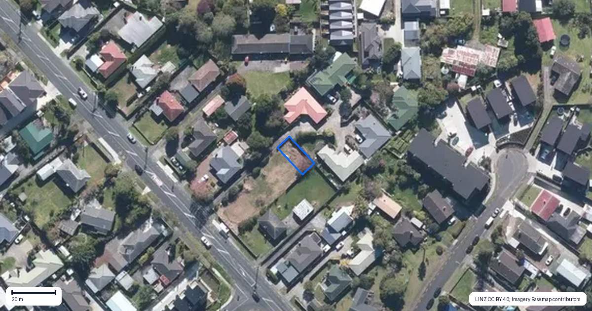 Property context map for 7/721 Te Atatu Road, Te Atatu Peninsula, Auckland