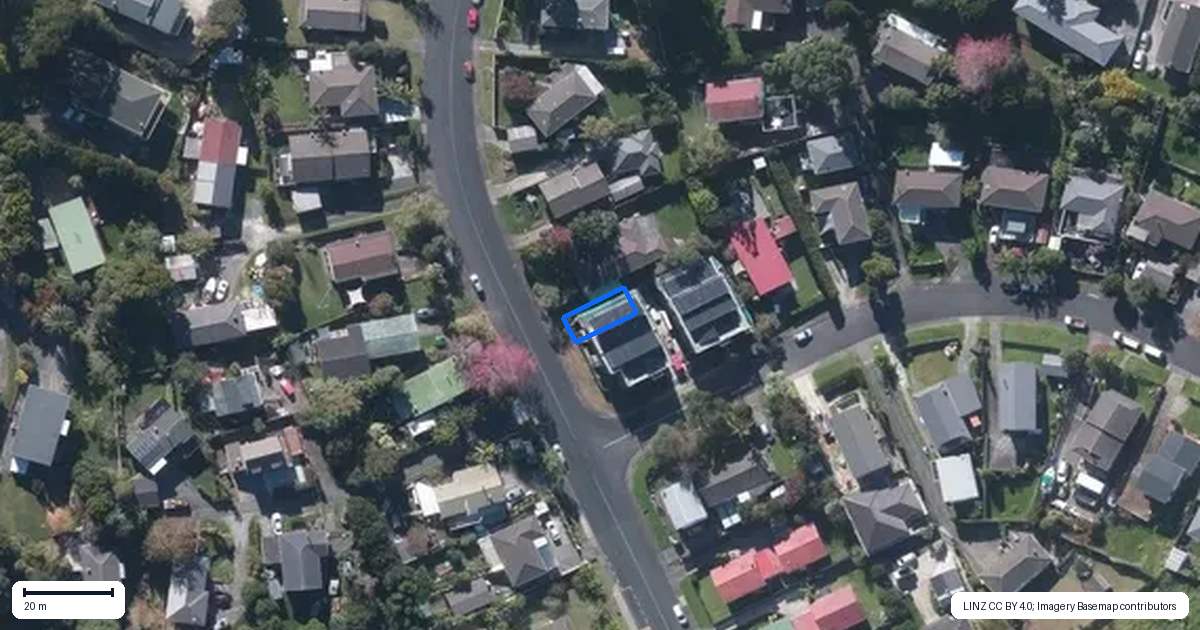 Property context map for 1/22 Kemp Road, Massey, Auckland
