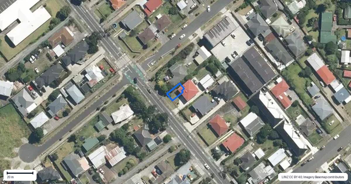 Property context map for 2/13 Thomas Road, Mangere, Auckland