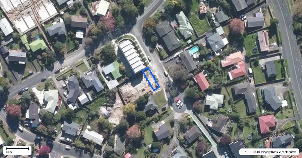 Property context map for 1/12 South Pacific Place, Henderson, Auckland