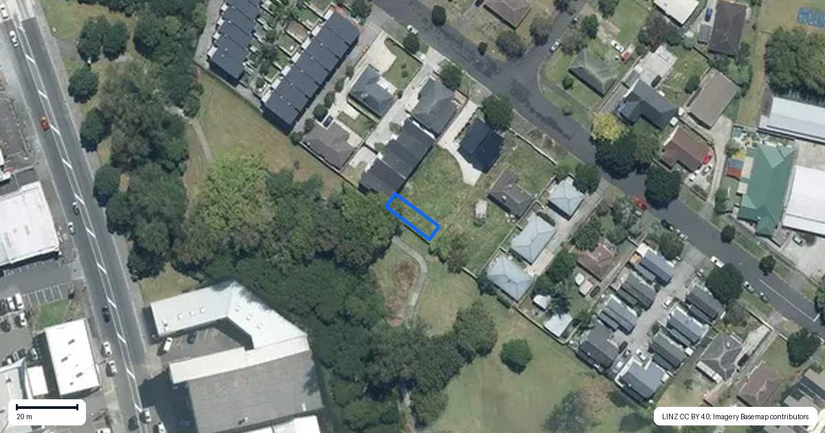 Property context map for 8/21 Eastview Road, Glen Innes, Auckland