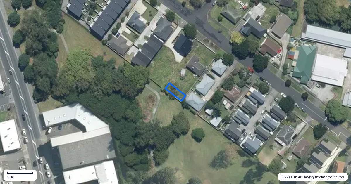 Property context map for 9/21 Eastview Road, Glen Innes, Auckland