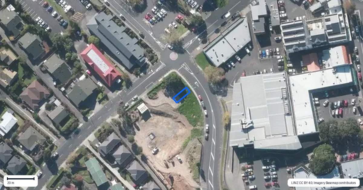 Property context map for 13 Fencible Drive, Howick, Auckland