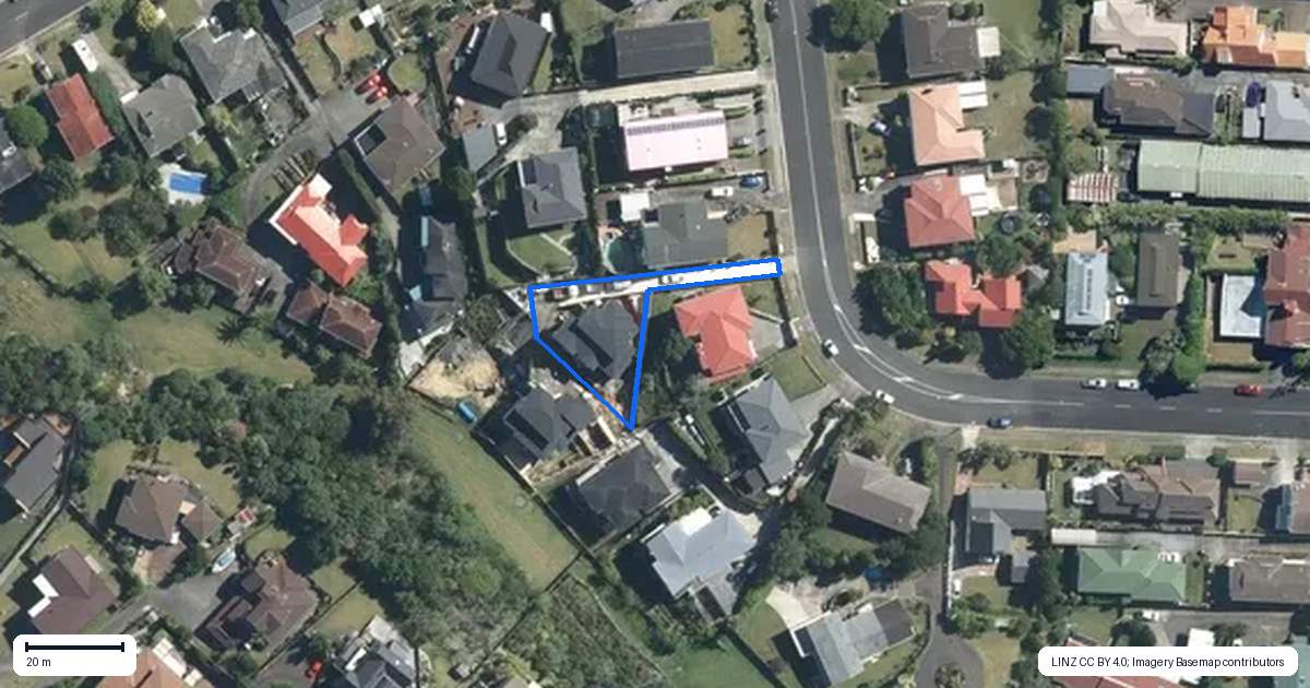 Property context map for 18 Glenveagh Drive, Mount Roskill, Auckland