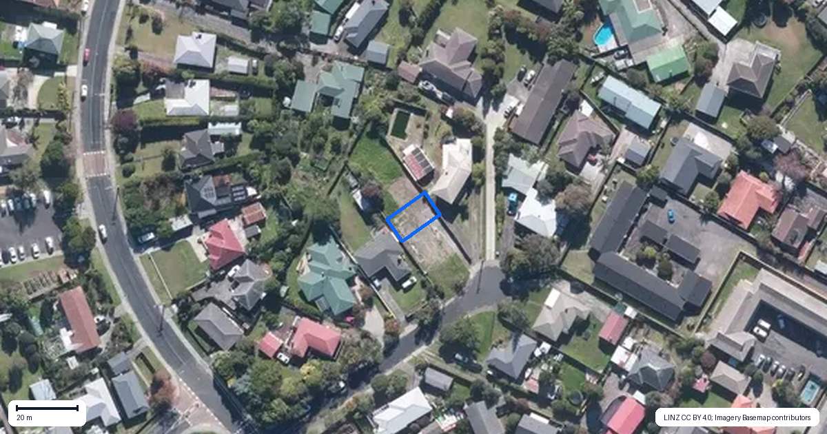 Property context map for 1/8 Rowan Terrace, Te Atatu South, Auckland