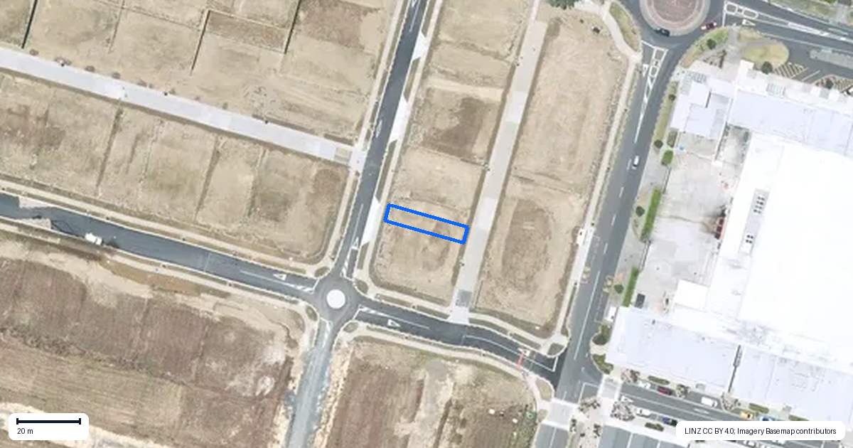 Property context map for 20 Kakahi Road, Beachlands, Auckland