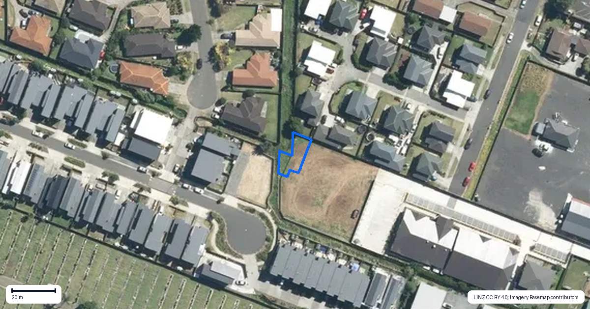 Property context map for 4/32 Tapuwae Way, Mangere Bridge, Auckland