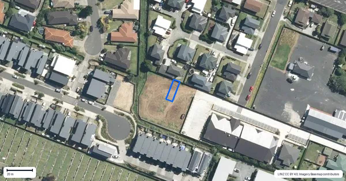 Property context map for 8/32 Tapuwae Way, Mangere Bridge, Auckland
