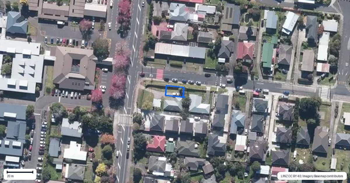 Property context map for 1A Edwards Avenue, Henderson, Auckland