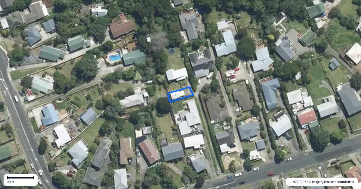Property context map for 3/19 Roberts Road, Glenfield, Auckland