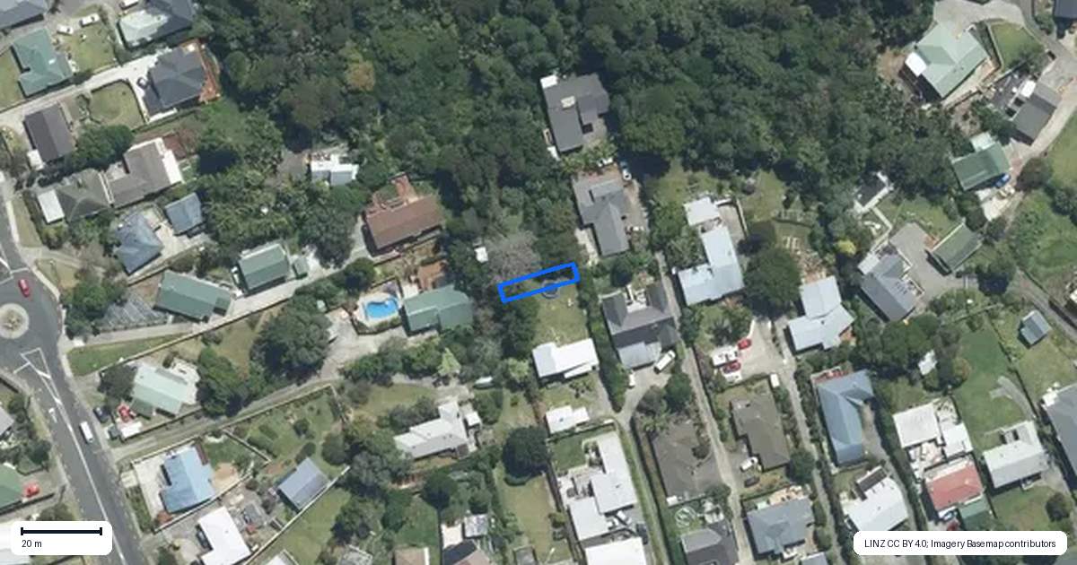 Property context map for 11/19 Roberts Road, Glenfield, Auckland