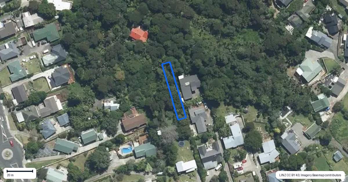 Property context map for 15/19 Roberts Road, Glenfield, Auckland