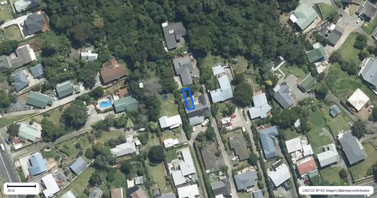 Property context map for 8/19 Roberts Road, Glenfield, Auckland