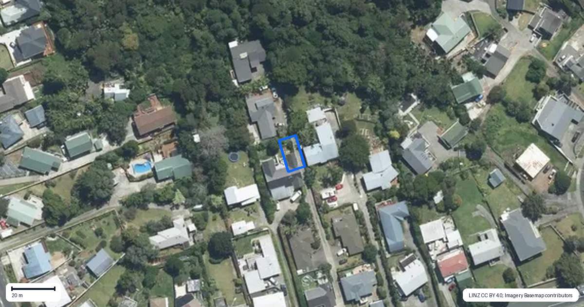 Property context map for 6/19 Roberts Road, Glenfield, Auckland