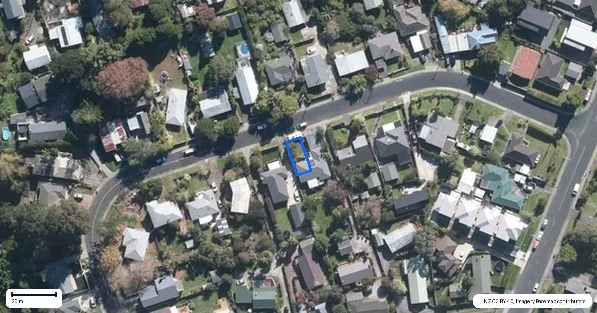 Property context map for 2/11 Paramu Avenue, Birkdale, Auckland