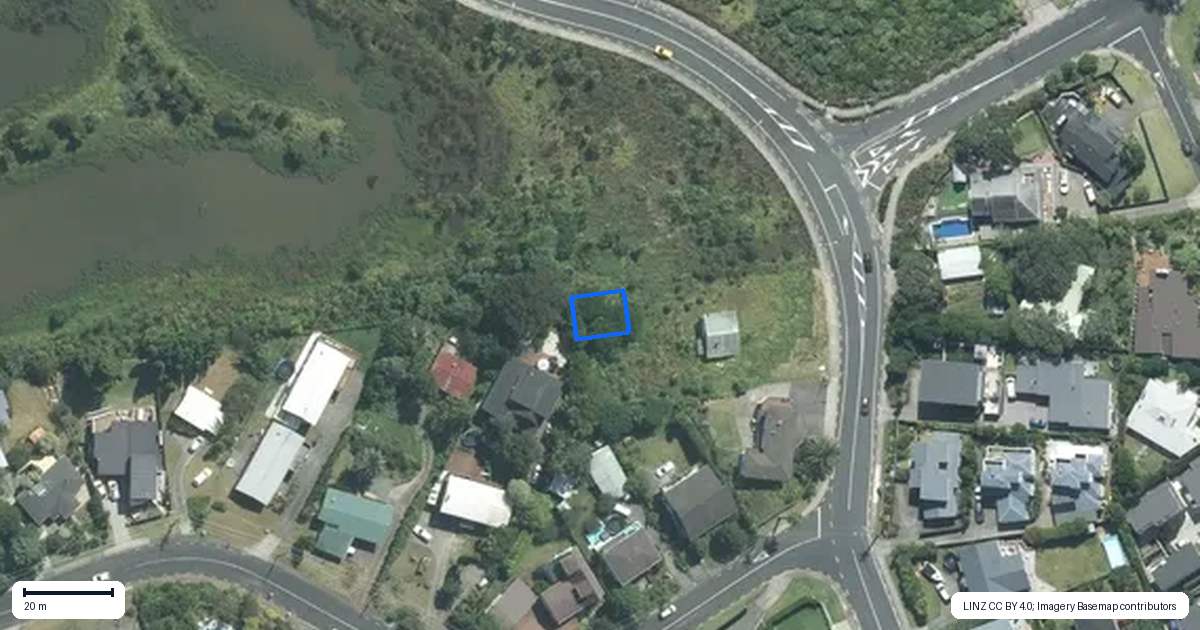 Property context map for 6/1090 Beach Road, Torbay, Auckland
