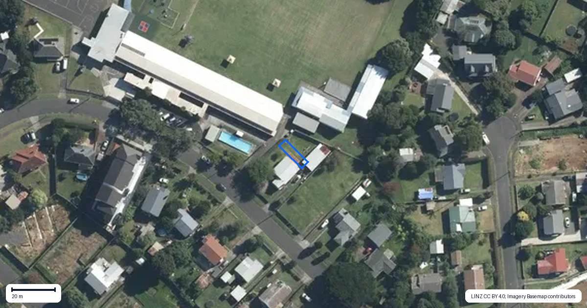 Property context map for 6/12 Taratoa Street, Point England, Auckland