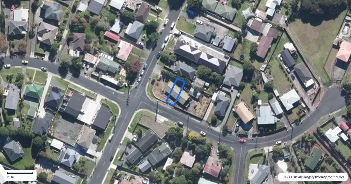 Property context map for 5/2 Meadow Crescent, Te Atatu South, Auckland