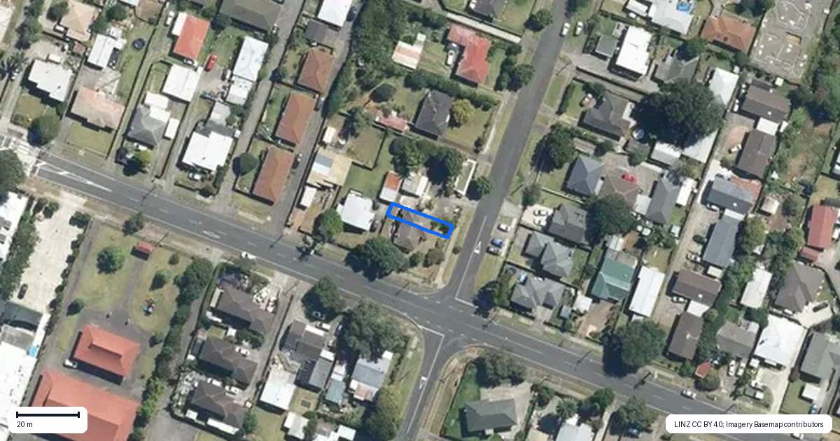 Property context map for 2/20A Cleek Road, Mangere East, Auckland