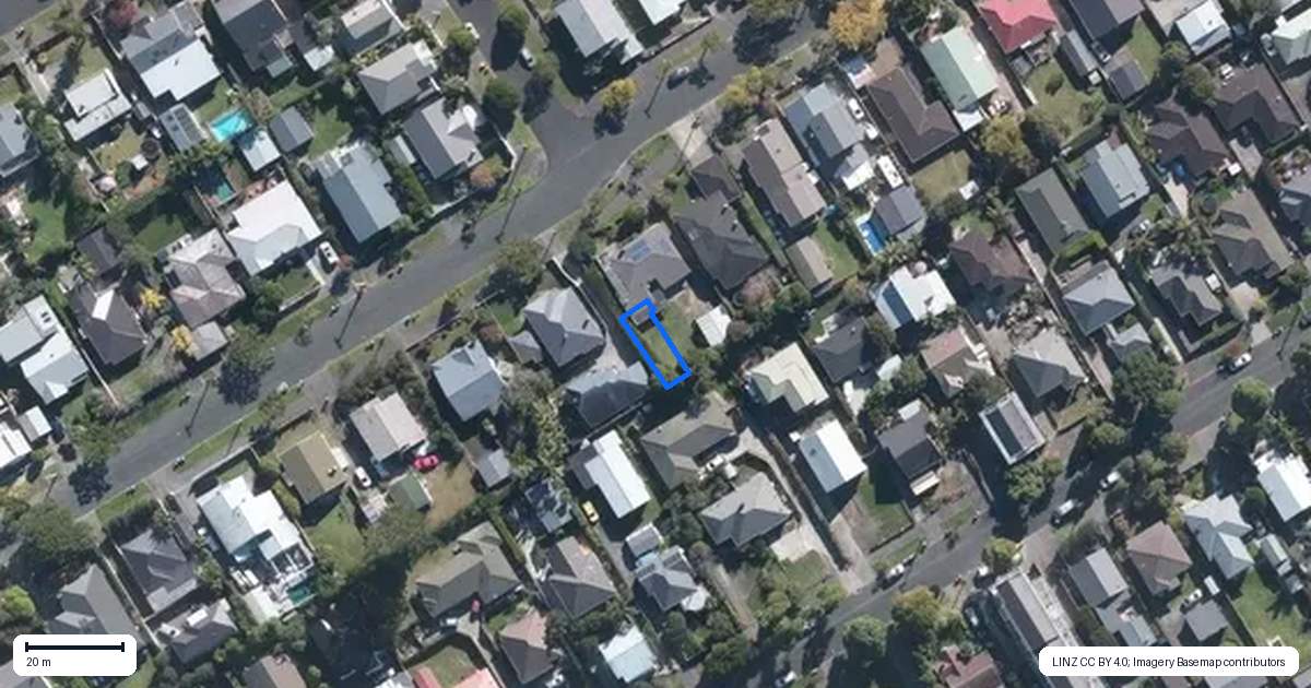 Property context map for 7/32 Miller Street, Point Chevalier, Auckland