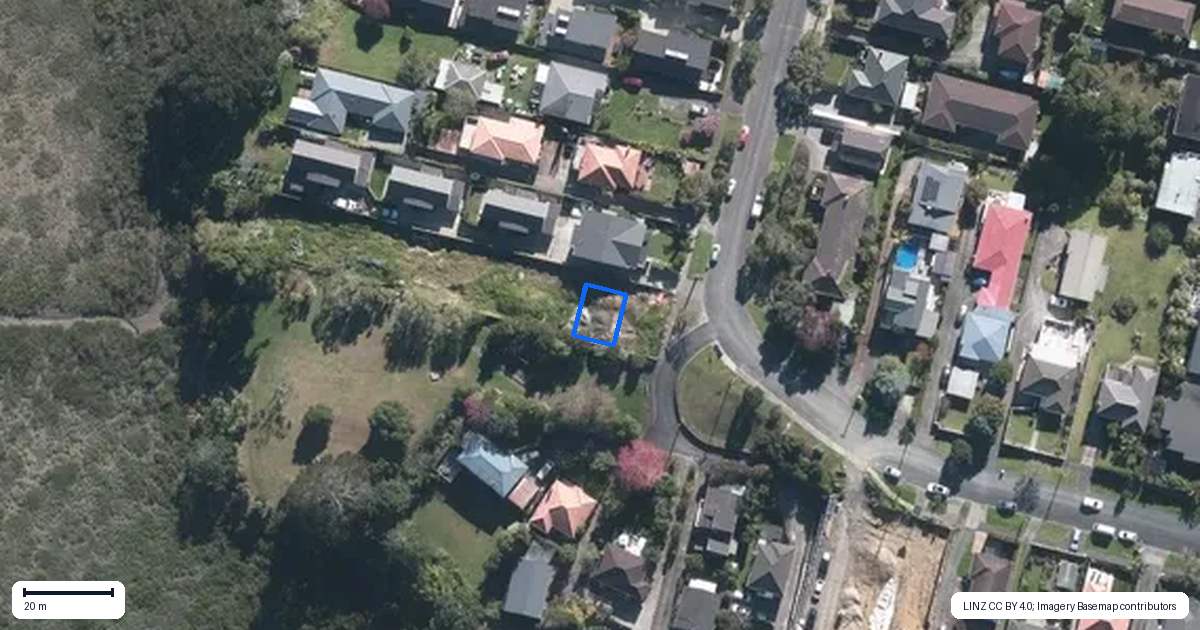 Property context map for 2/41 Seaside Avenue, Waterview, Auckland