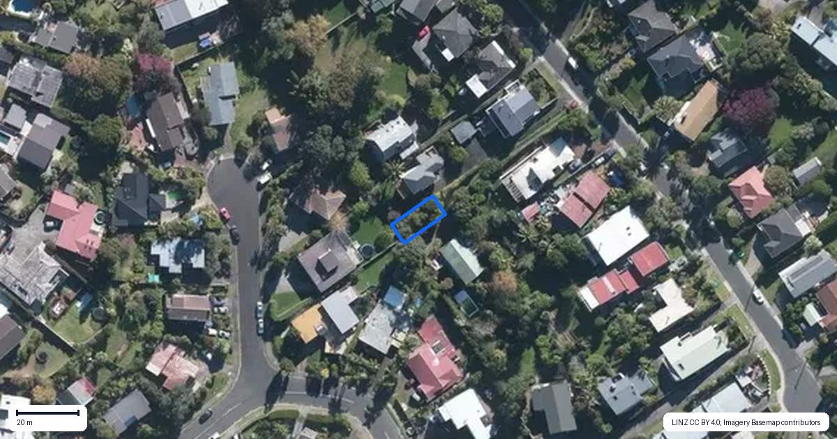 Property context map for 1/15 Sea Vista Avenue, Beach Haven, Auckland