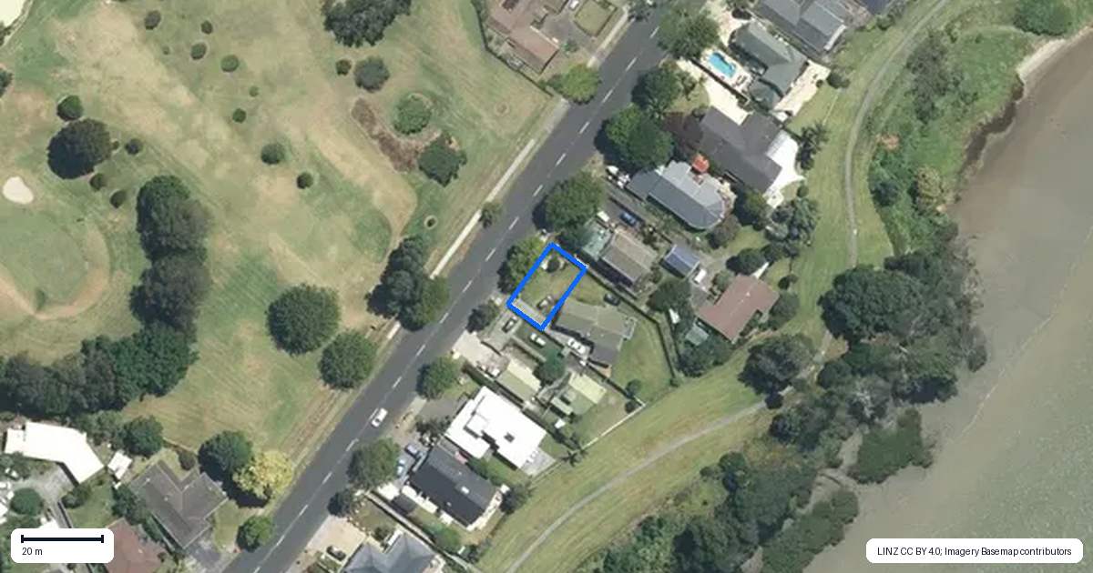 Property context map for 114A Carnoustie Drive, Wattle Downs, Auckland